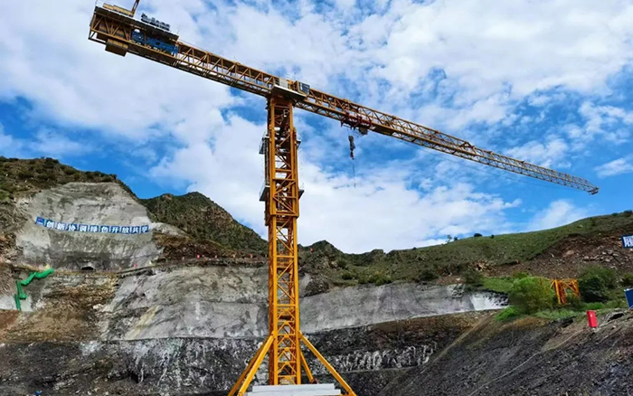 建個(gè)超大“充電寶”，徐工“鋼鐵巨人”正式上崗！