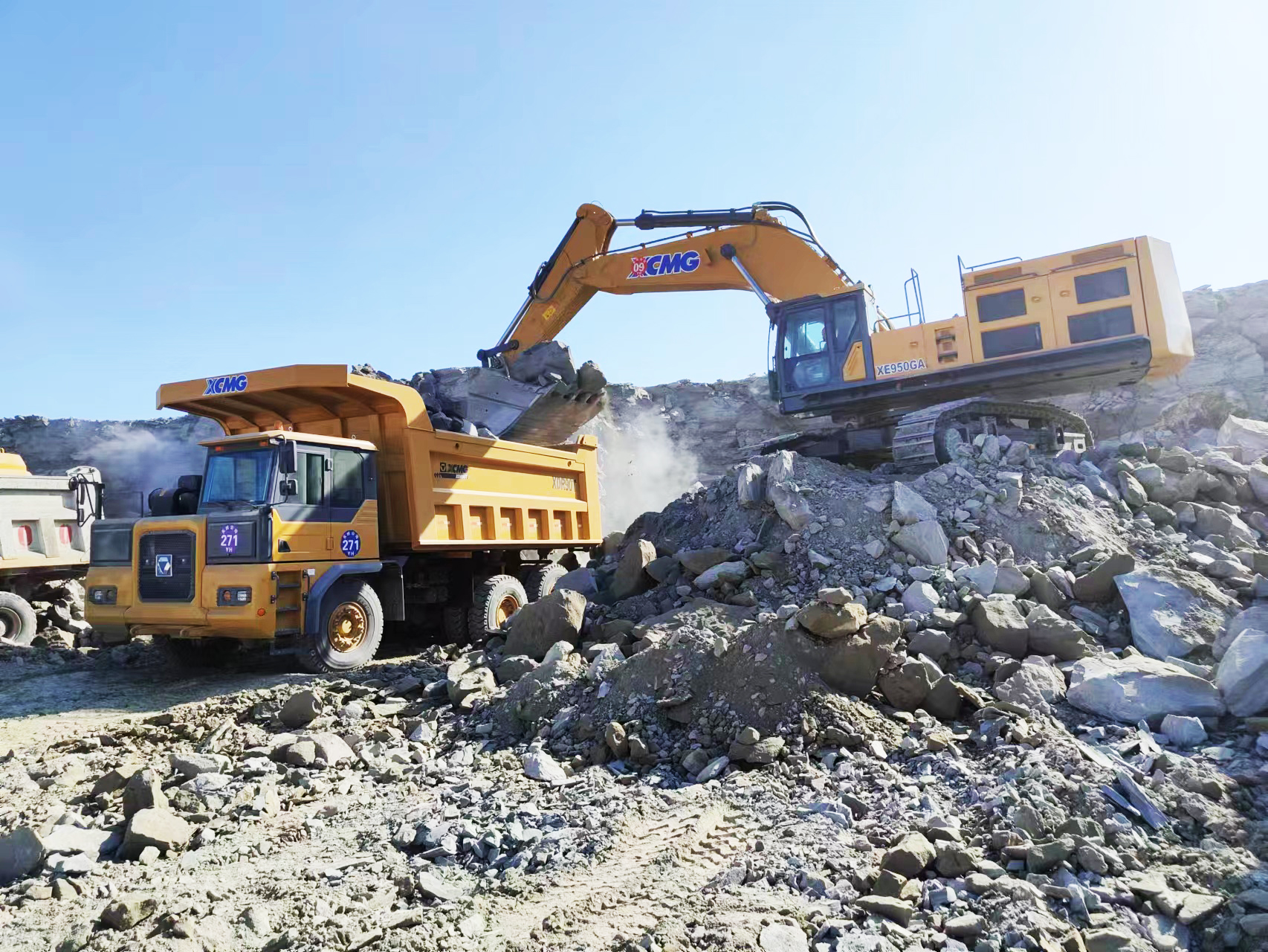“黃金搭檔”—XE950GA與XDR90完美組合，高效賦能礦山開(kāi)采