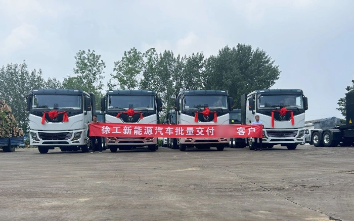 車隊(duì)老板的“致富經(jīng)”：“選擇徐工，就是選擇成功！”