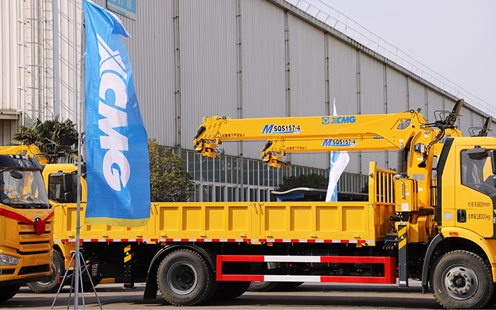 助力城市建設(shè)新征程！徐工隨車(chē)起重機(jī)M SQS157-4批量發(fā)車(chē) 