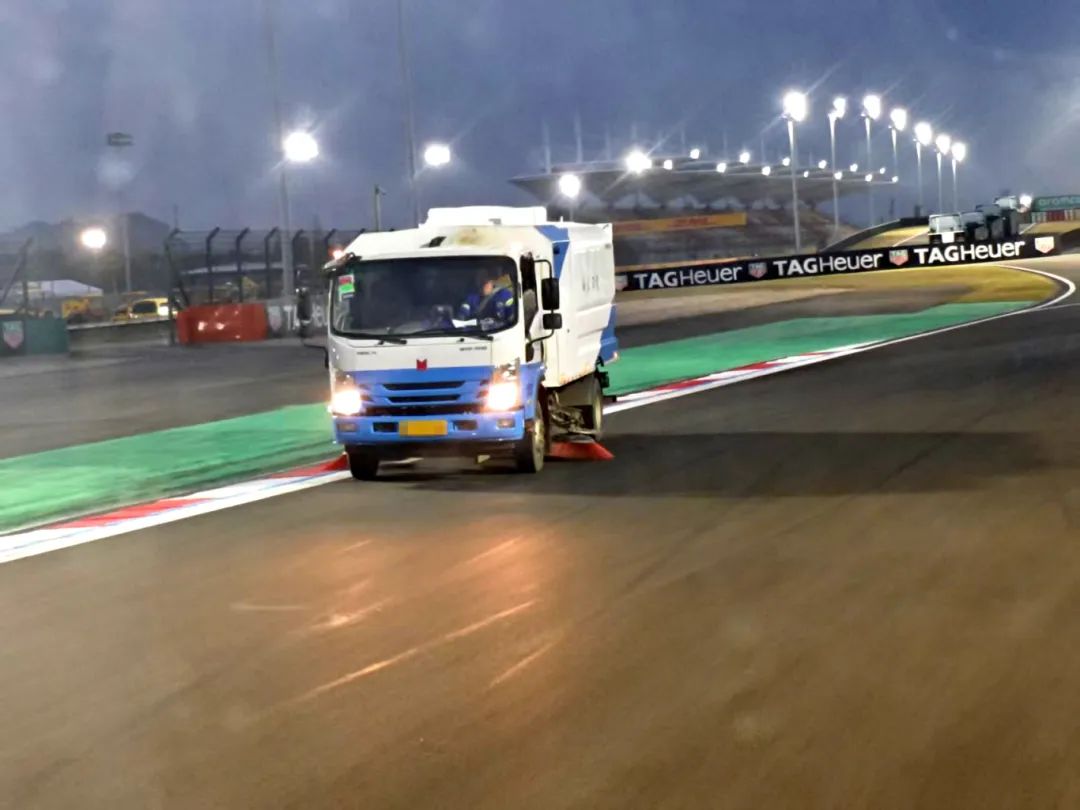 起猛了，居然在上海F1賽場(chǎng)上看到了TA...