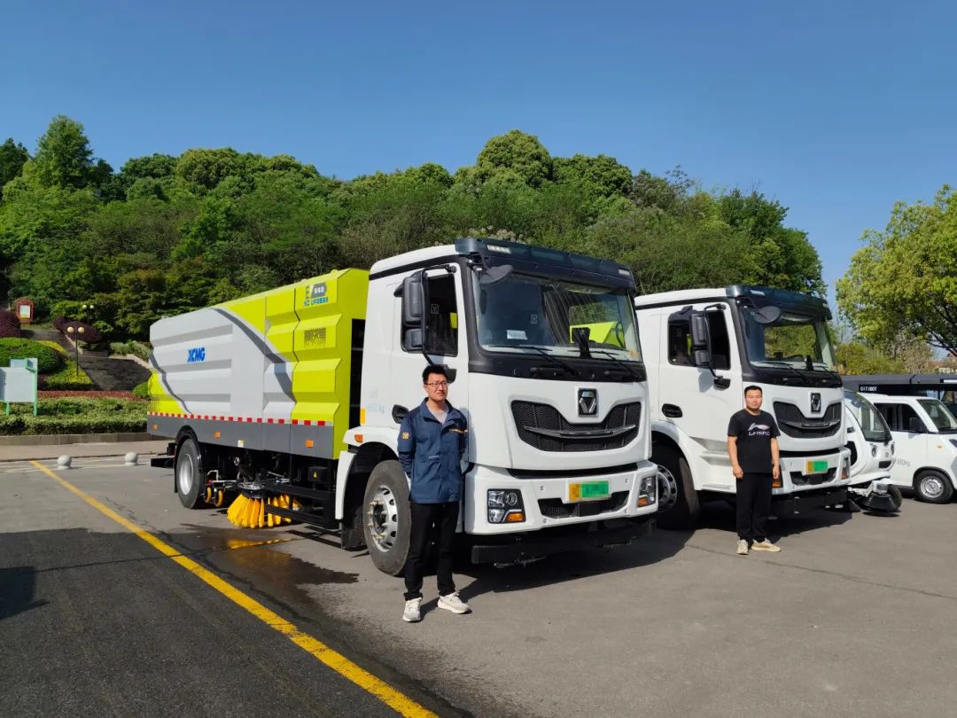 “綠”見安徽！徐工新能源產品亮相銅陵市道路清掃保潔現(xiàn)場會