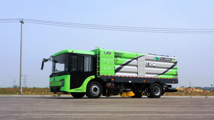 【新品搶先看】高效、舒適、智能全都要？徐工低入口洗掃車給您答案！