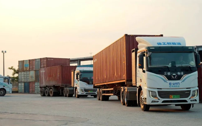 零碳實錄！徐工新能源重卡刷新港口物流“含綠量”