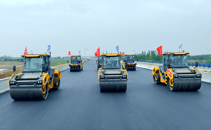 坐標(biāo)：湖北高速！場(chǎng)景：無人駕駛！