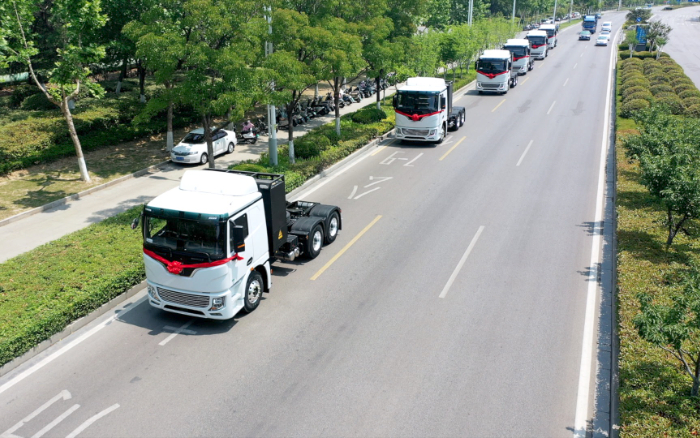 綠潮涌動、“碳”索未來！徐工新能源牽引車助力河南！
