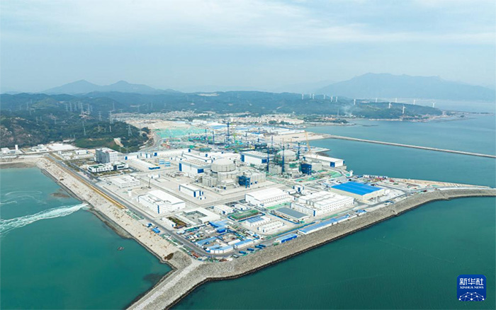 徐工塔機(jī)換新裝，孔雀藍(lán)助建核電項(xiàng)目