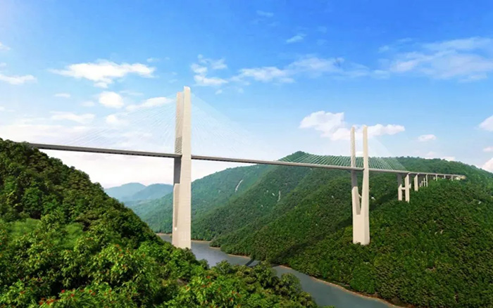 飛虹再起，徐工塔機助建黔東南第一高橋