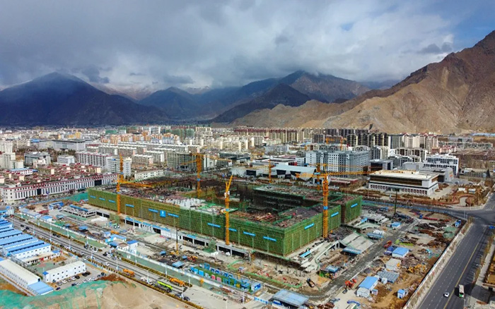 “世界屋脊”再建新地標(biāo)！徐工群塔“交作業(yè)了”！