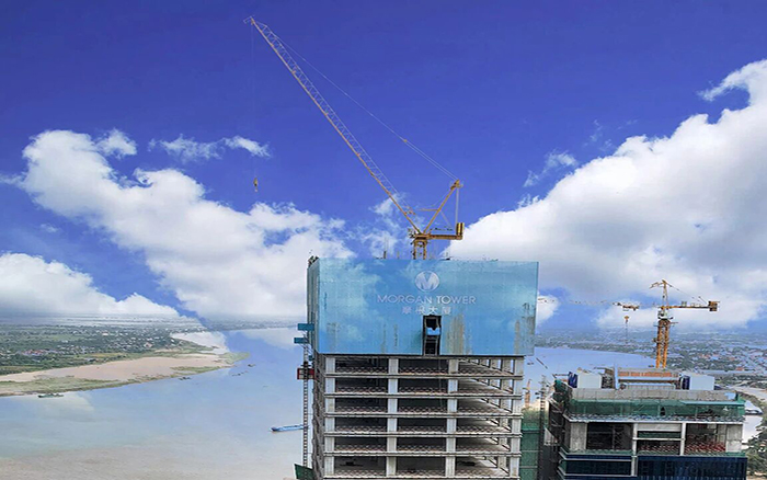 喜封金頂|徐工塔機(jī)助建柬埔寨金邊摩根大廈！