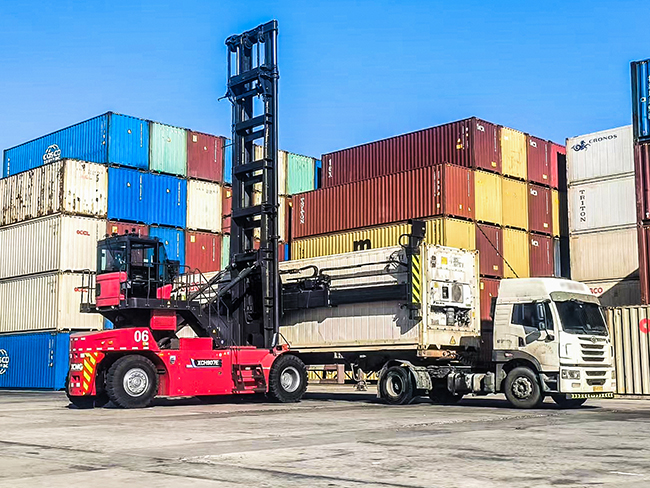 征戰(zhàn)-20℃！徐工綠色智能裝備列陣渤海灣